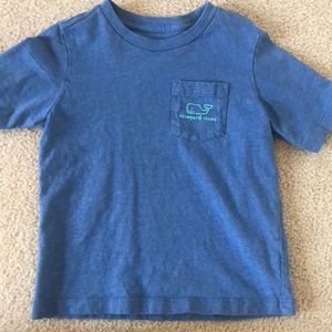 Vineyard Vines tshirt